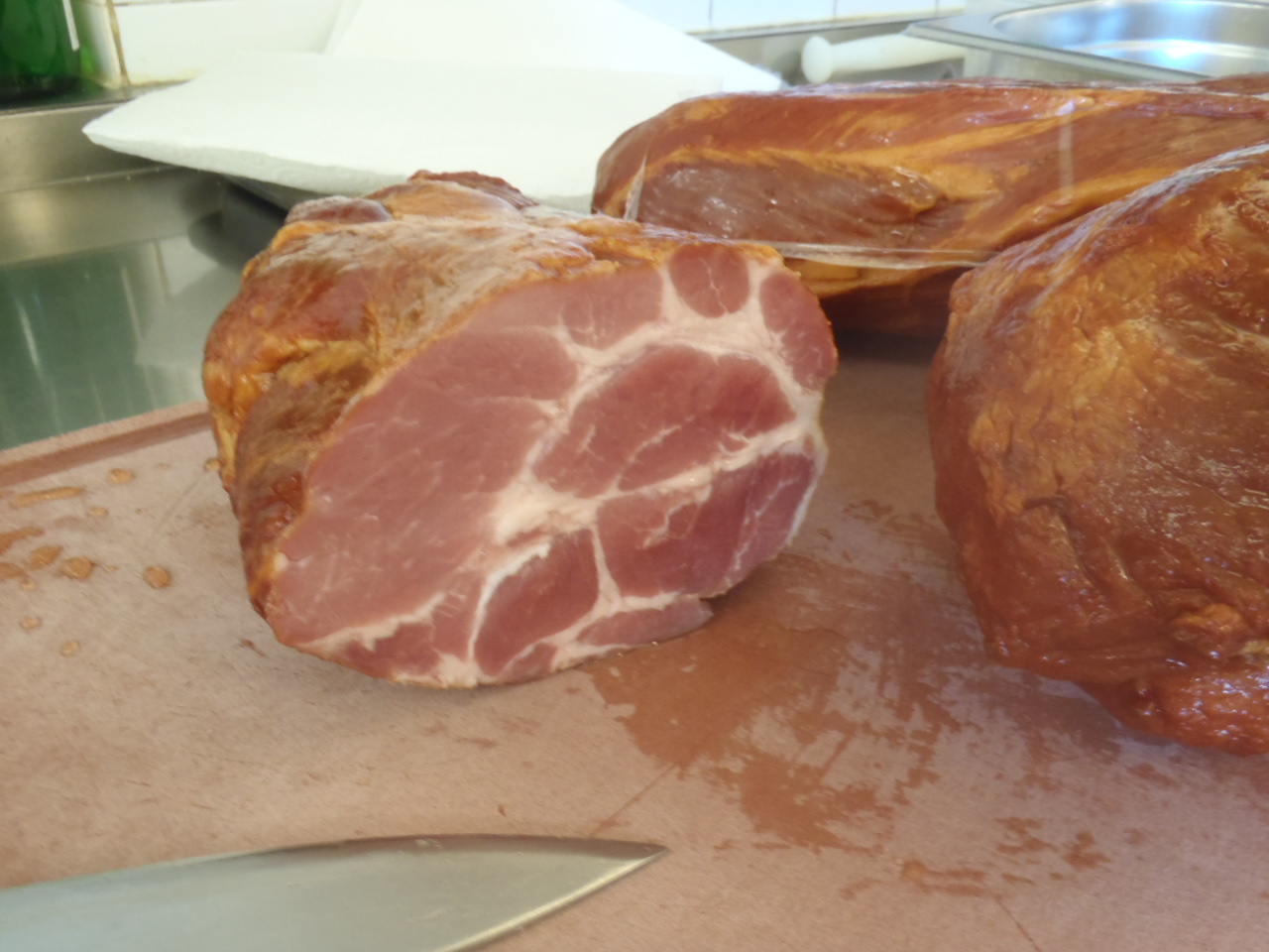 Selchschopfer: cured, hot-smoked pork nape