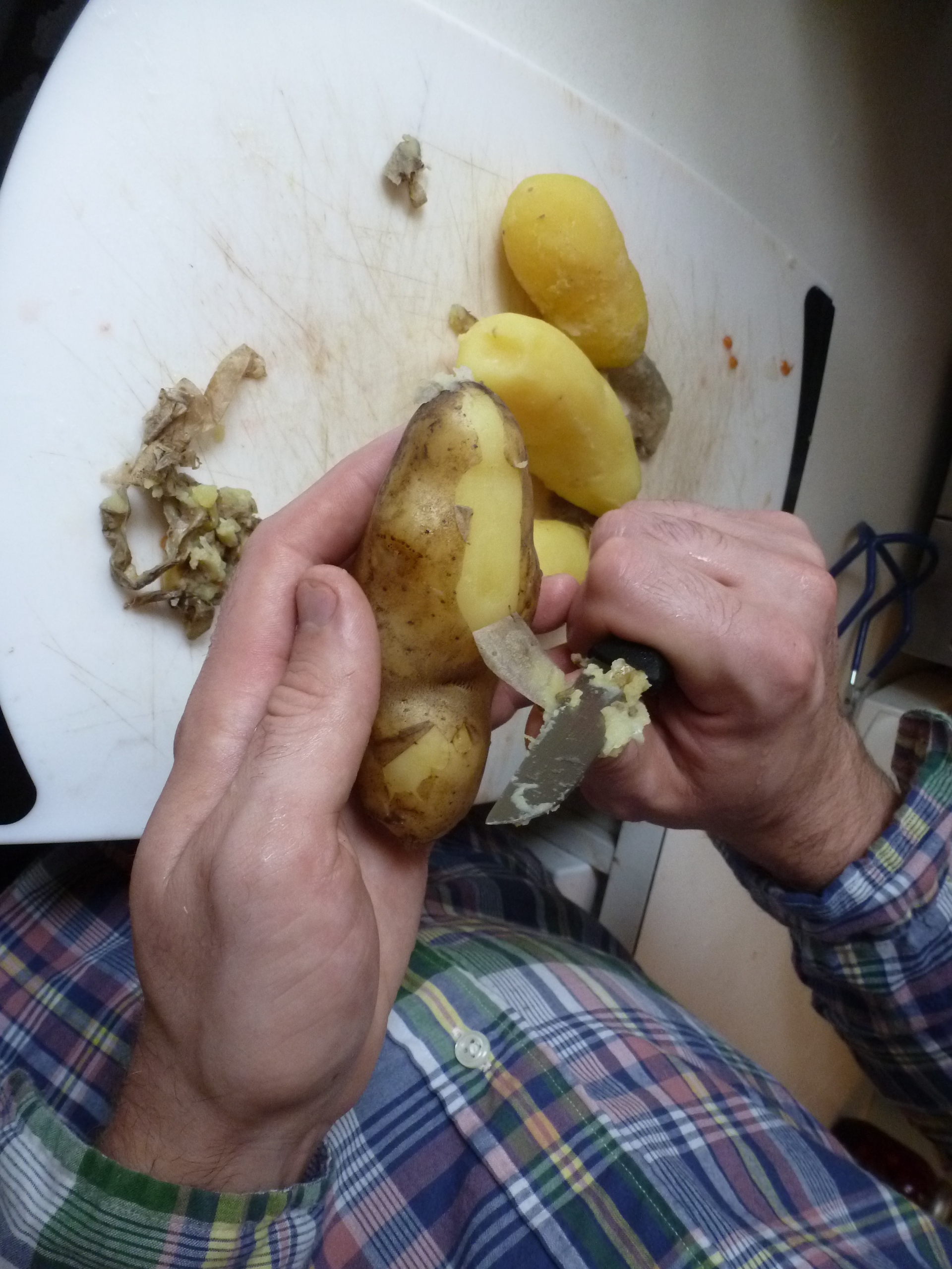 Peeling potatoes German-style