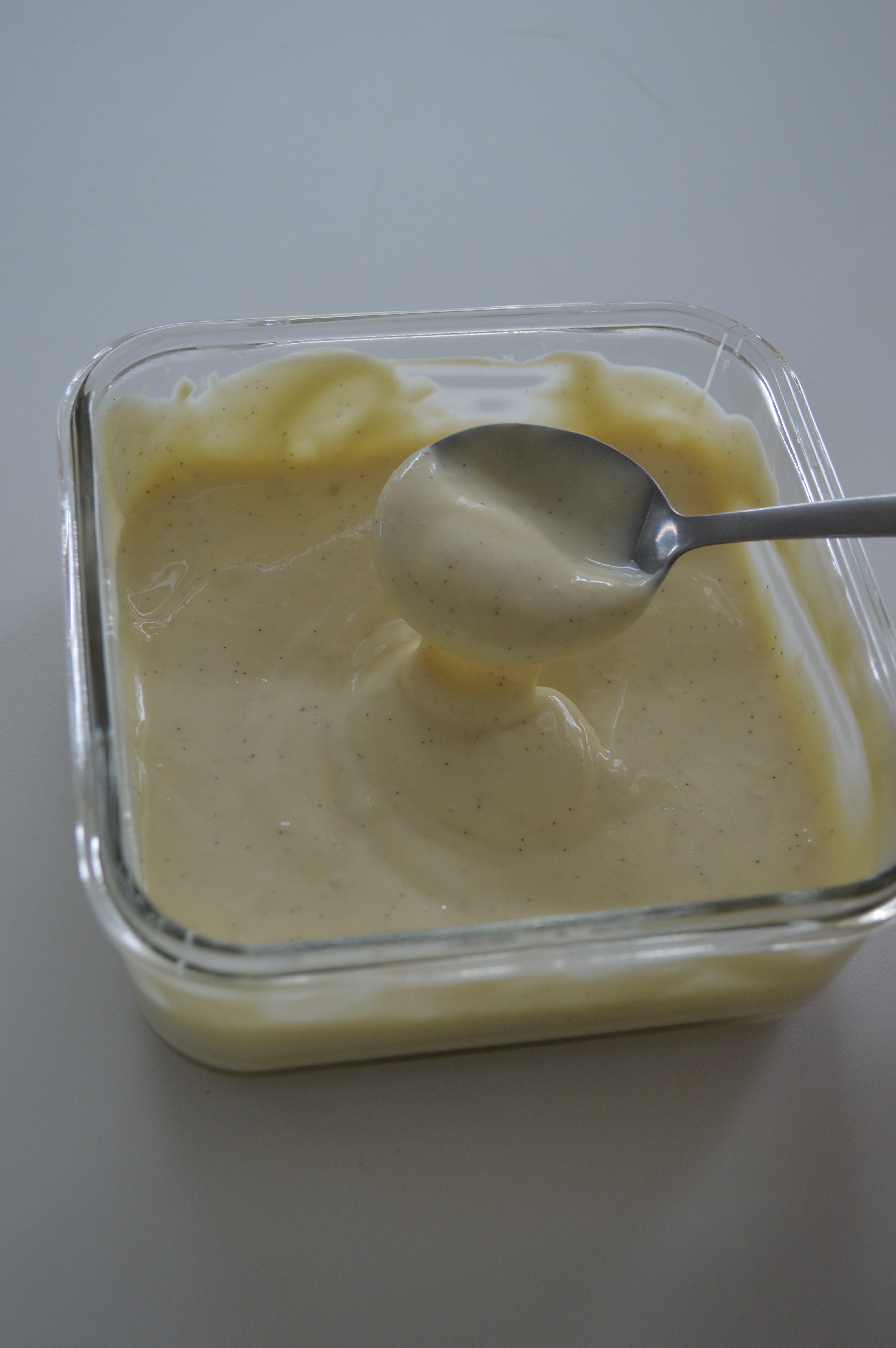 A bowl of pastry cream