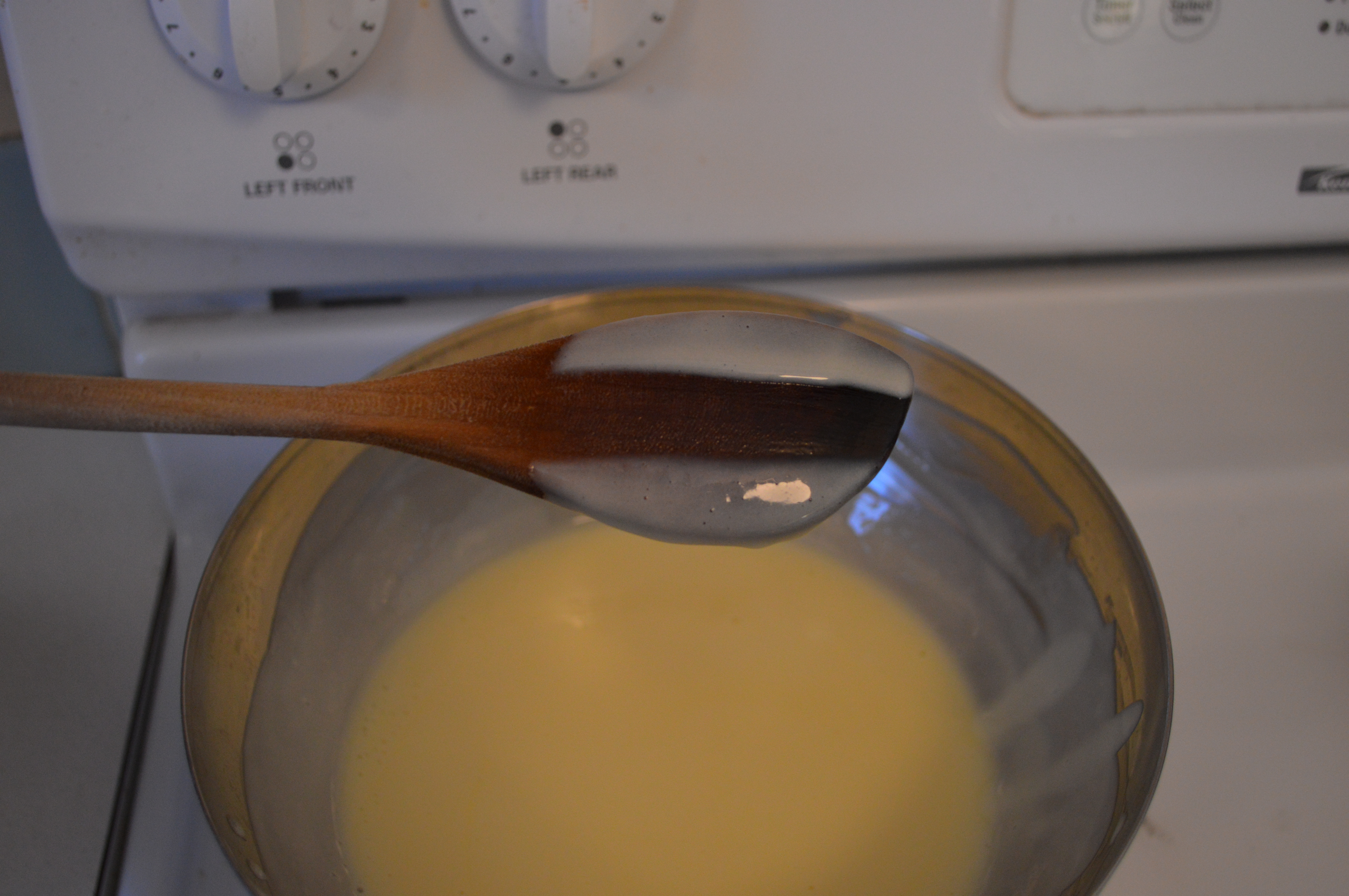 Testing the viscosity of a custard sauce